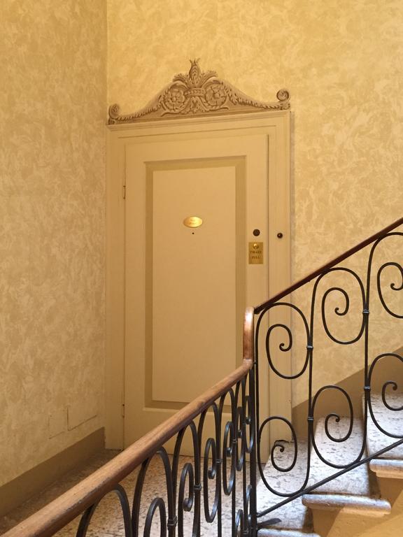 ホテル Casa Esvael ヴェローナ エクステリア 写真